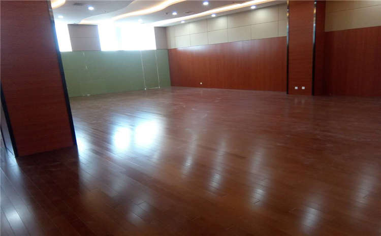 松木舞臺實木地板批發價格