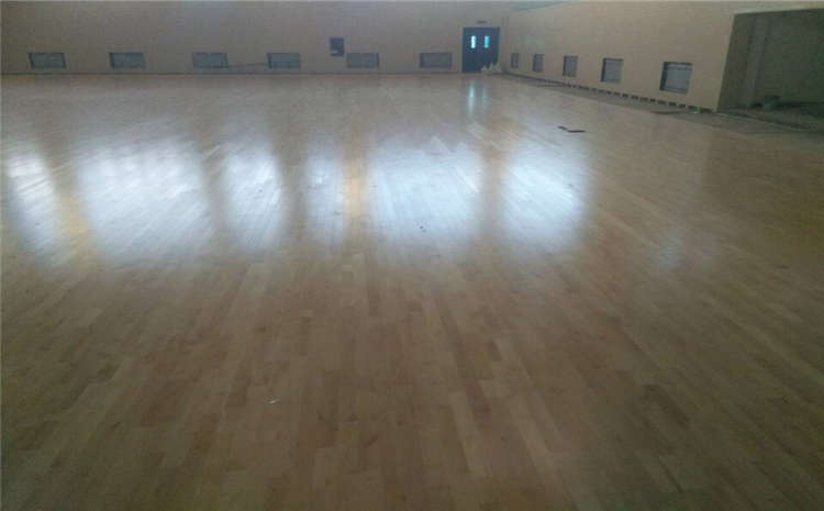 俄勒岡松籃球運動地板廠家去哪找?